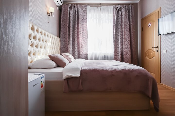 Room 8 of 53