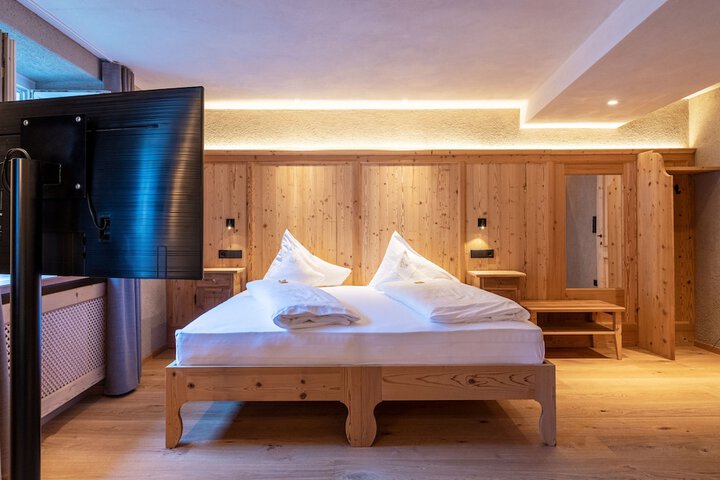 Room 10 of 53