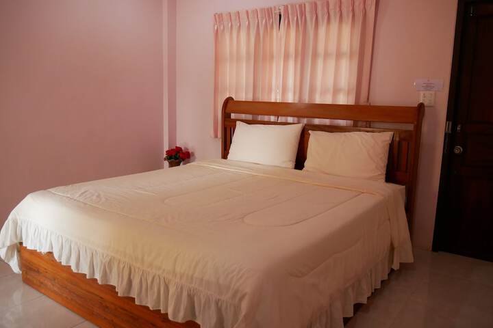 Room 6 of 74