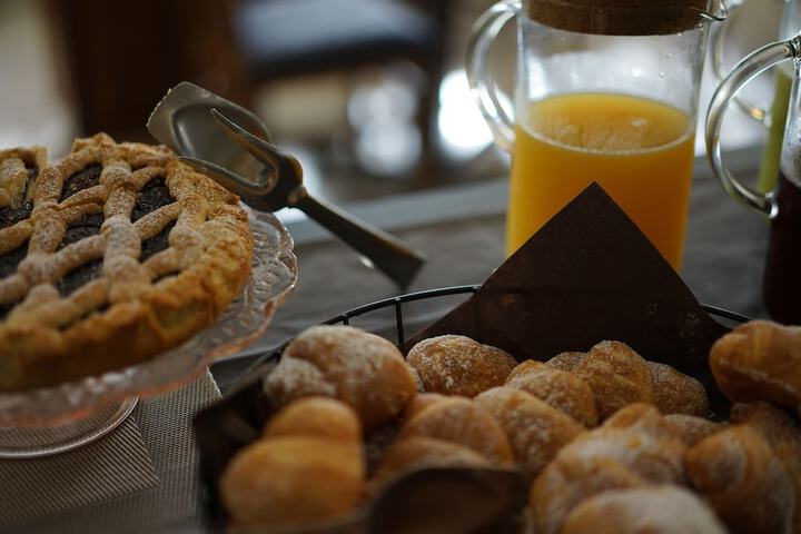 Breakfast/Coffee Service 44 of 76