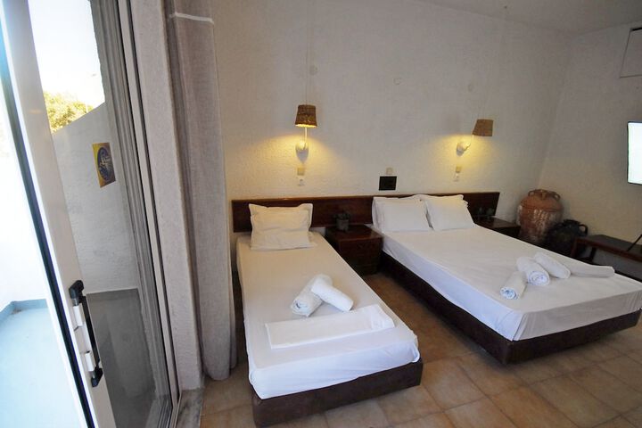 Room 9 of 30