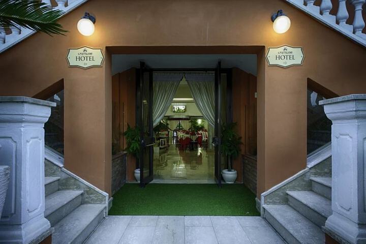 Hotel 40 of 48