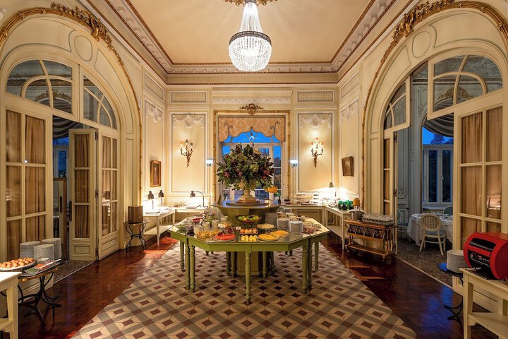 Dining 59 of 73