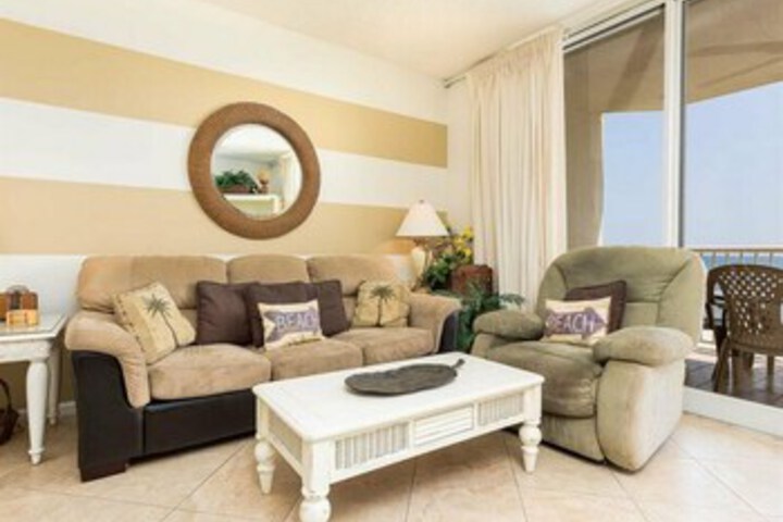Exterior of Beach Club by Meyer Vacation Rentals
