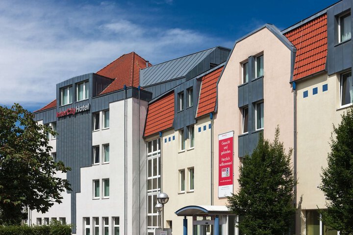 Hotel Entry