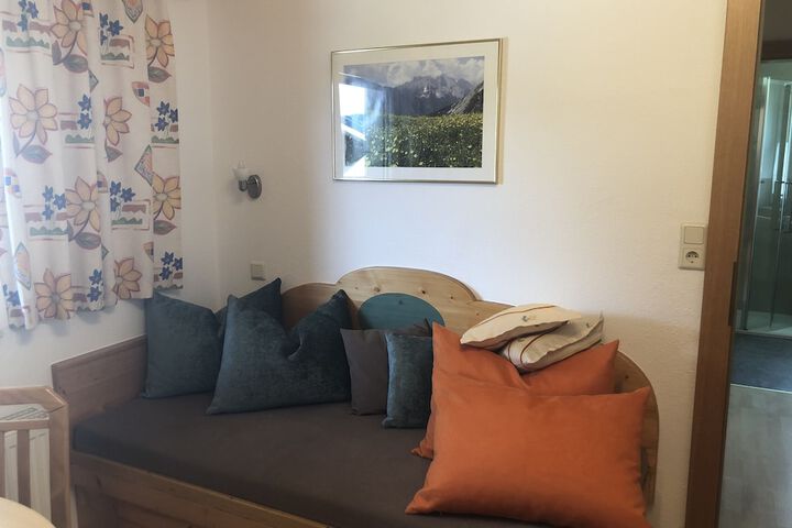 Room 6 of 59