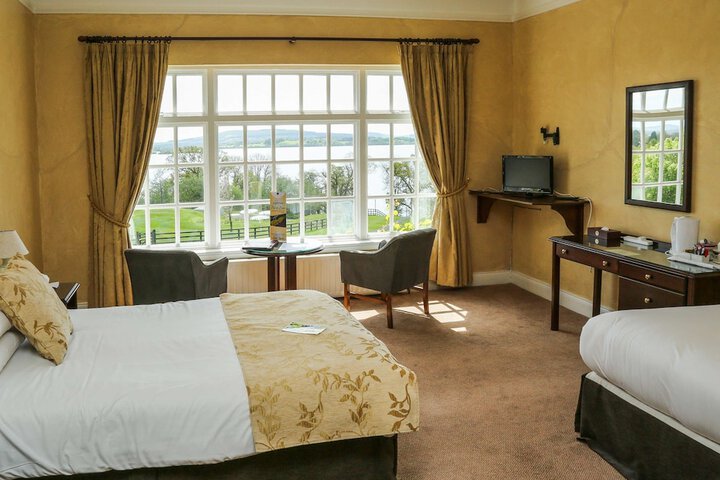 Room 4 of 36