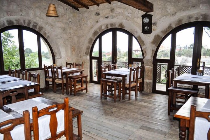 Dining Photos