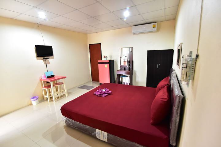 Room 6 of 27