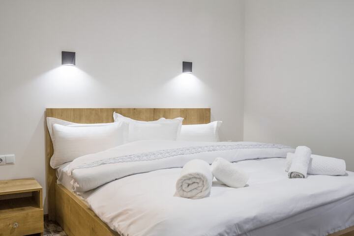 Room 4 of 21