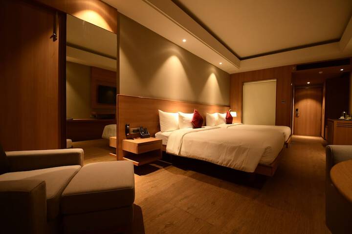 Room 9 of 41