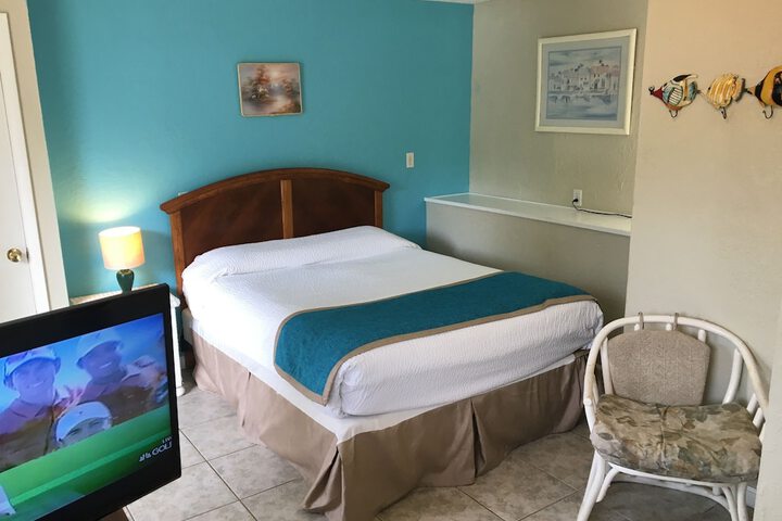 Room 8 of 131