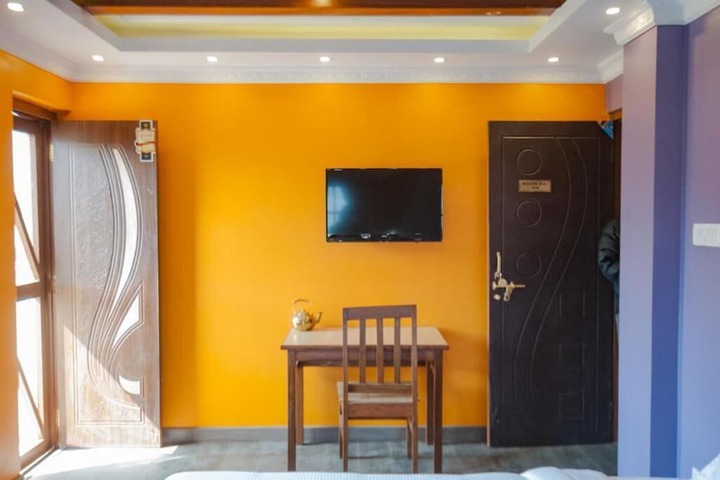 Room 13 of 51
