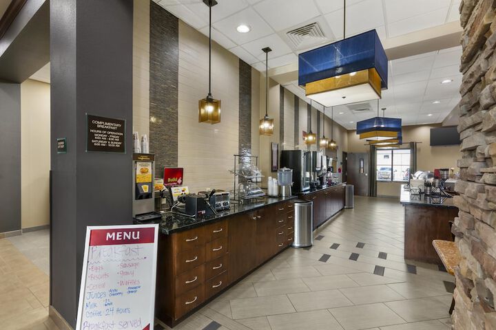 Breakfast/Coffee Service 40 of 44