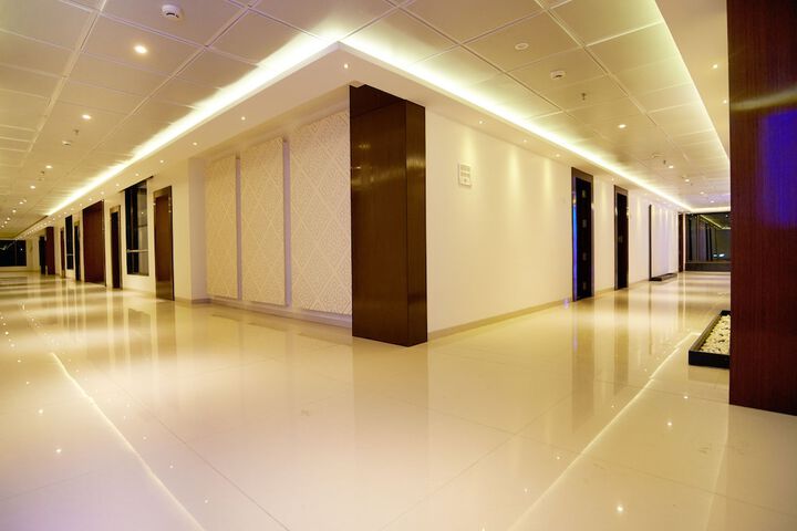 Ballroom/Hall 51 of 58