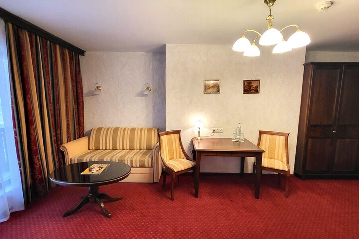 Room 48 of 119