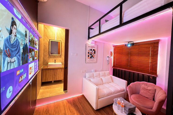 Room 22 of 121