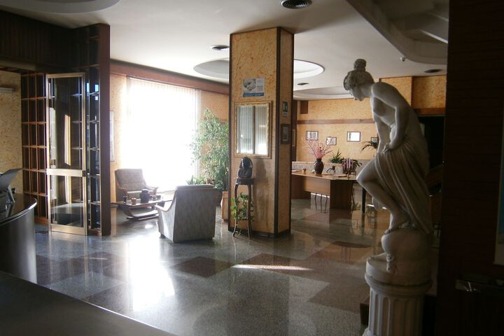Lobby sitting area