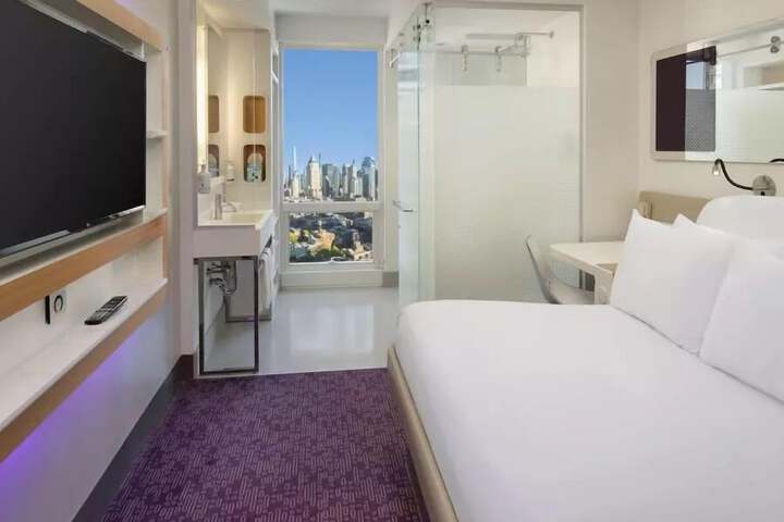 Premium Double Bed (16 of 18)