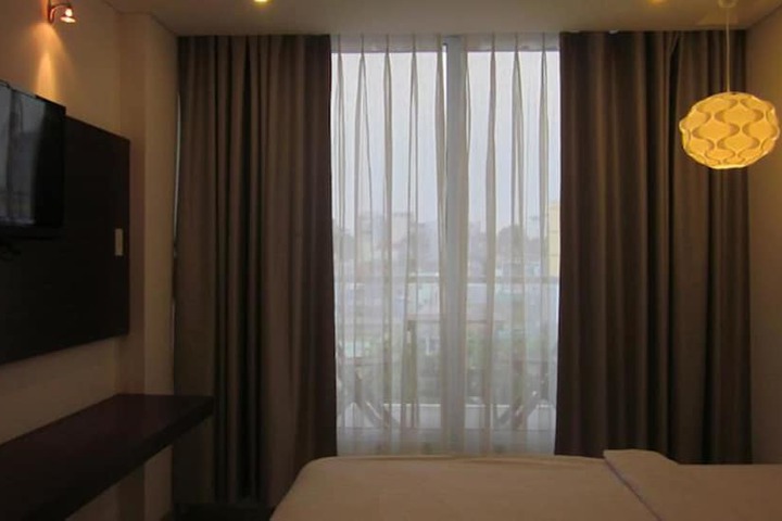 Room 14 of 36