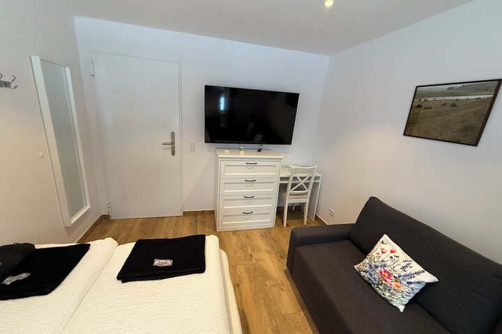 Room 15 of 65