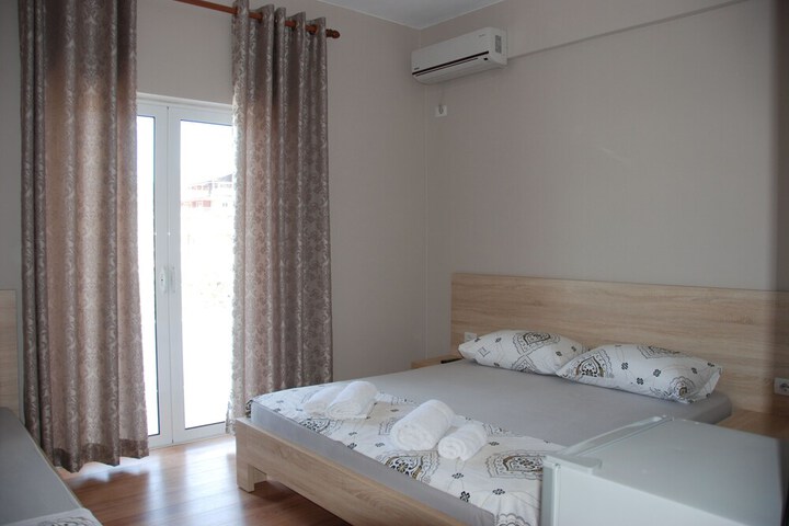 Room 17 of 152