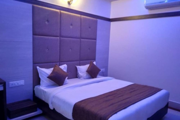 Room 42 of 132