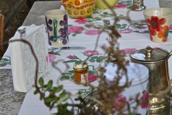 Dining 16 of 26