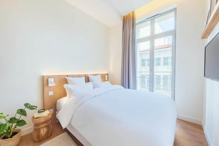 Room 4 of 45