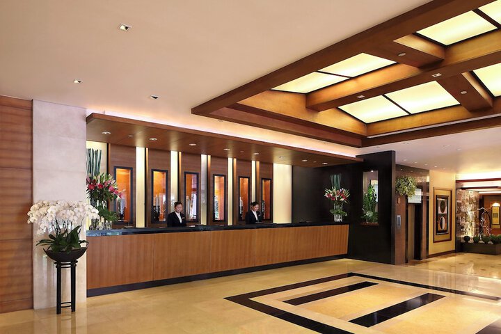 Entrance & Lobby