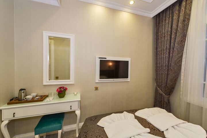 Room 34 of 87
