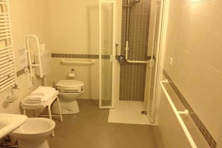 Room 22 of 43