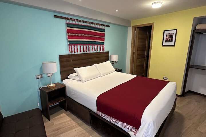 Room 32 of 167