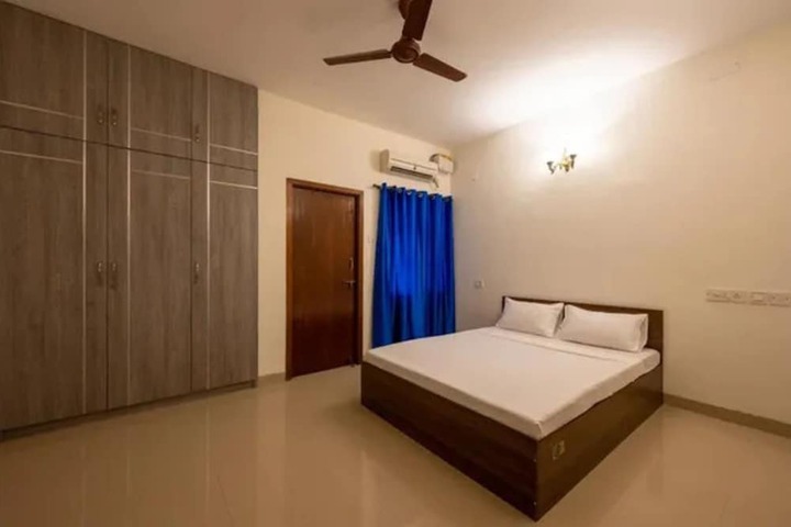 Room 6 of 11