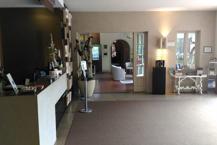 Hotel 3 of 70