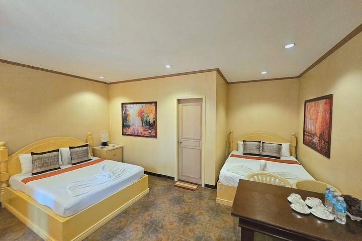 Room 46 of 199