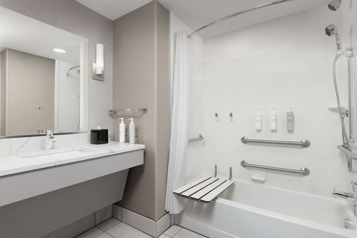 Bathroom shower
