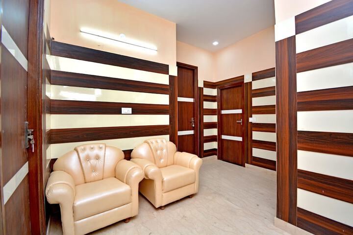 OYO 40676 RS INN