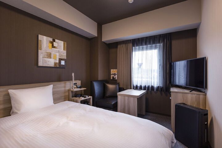 Room 4 of 21