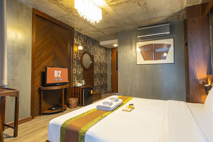 Room 11 of 29