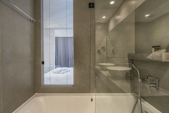 Room 15 of 50