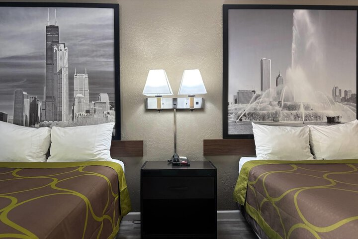 Room 19 of 28