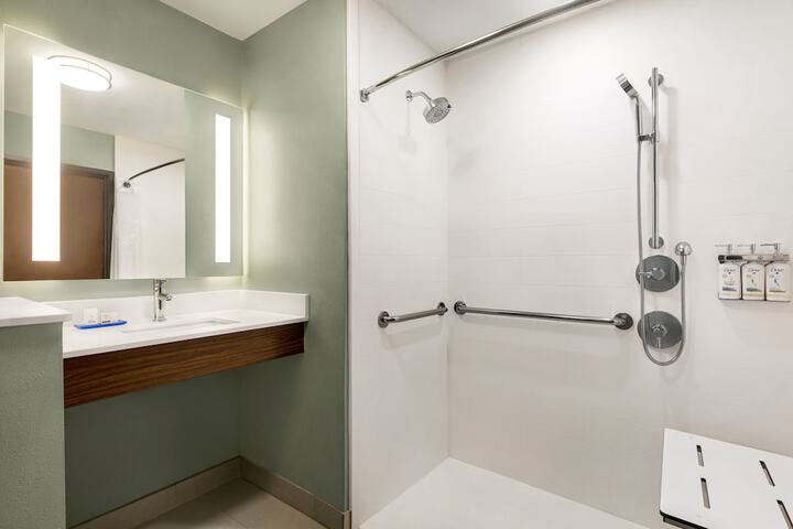 Room 21 of 49