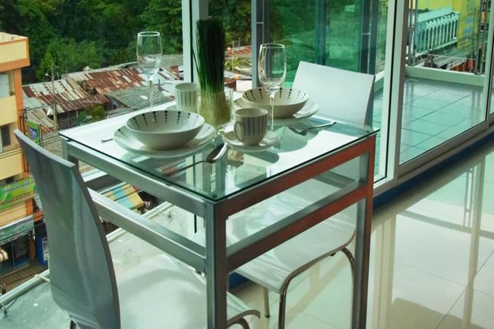 Room 5 of 20