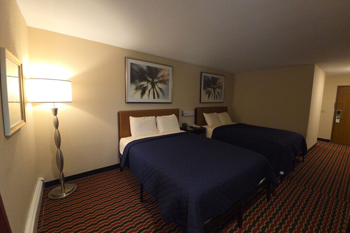 Room 35 of 66