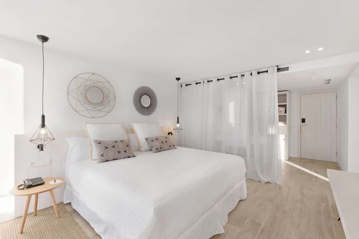 Room 10 of 67