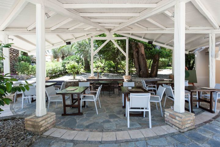 Hotel Exterior 112 of 125