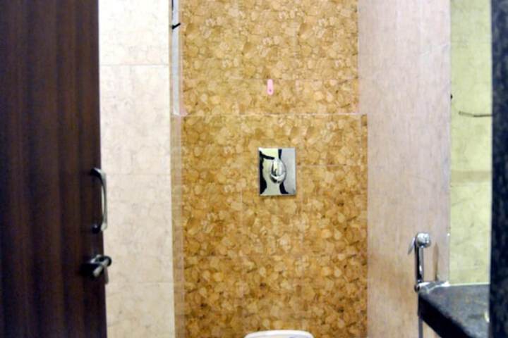 Room 18 of 39