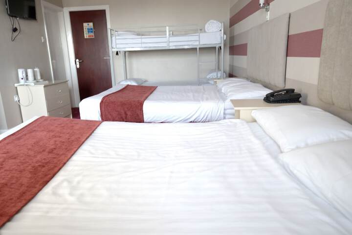 Room 9 of 63