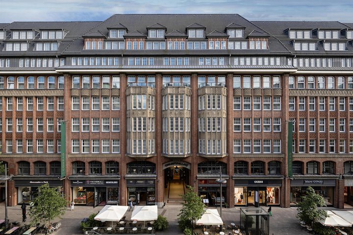 Hotel 163 of 168